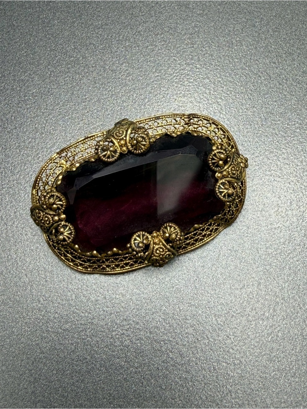 Vintage Gold Filigree Brooch with Amethyst Glass Stone #cz54